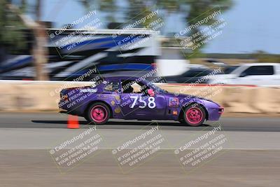 media/Oct-02-2022-24 Hours of Lemons (Sun) [[cb81b089e1]]/1020am (Front Straight)/